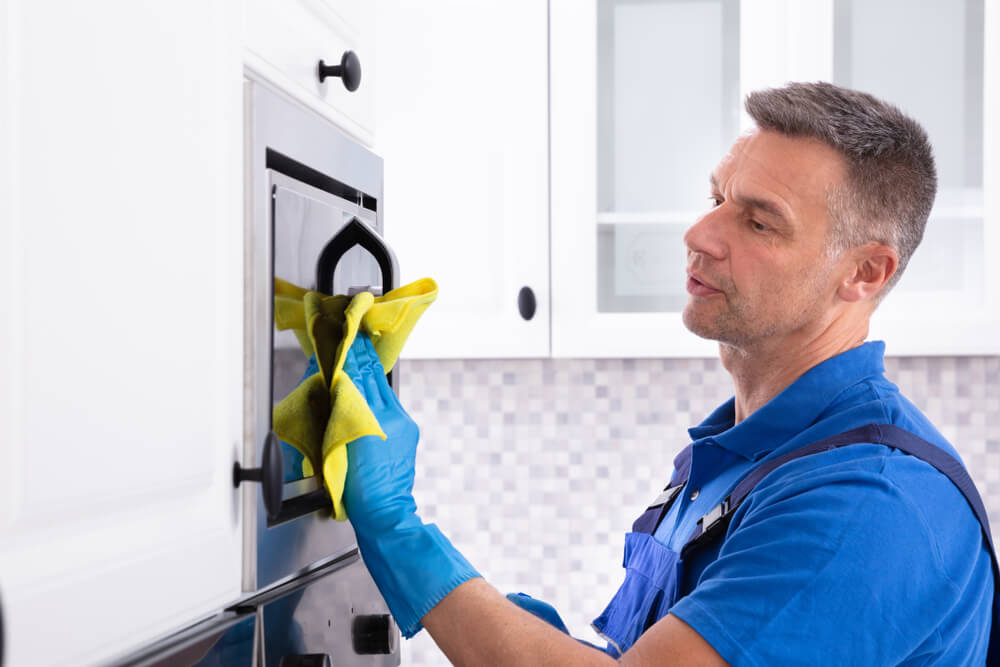 When Is The Right Time To Hire Our Effective Oven Cleaning Service